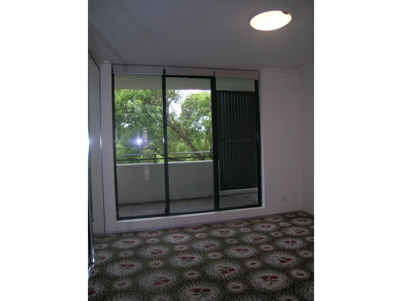 B304/9 Hunter St, Waterloo NSW 2017