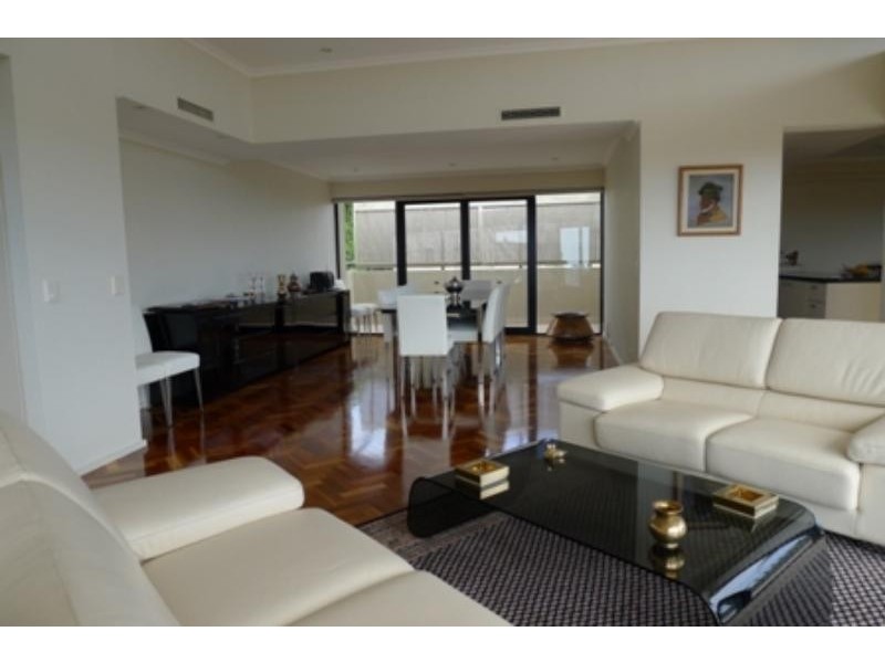 6 Benelong Cres, Bellevue Hill NSW 2023