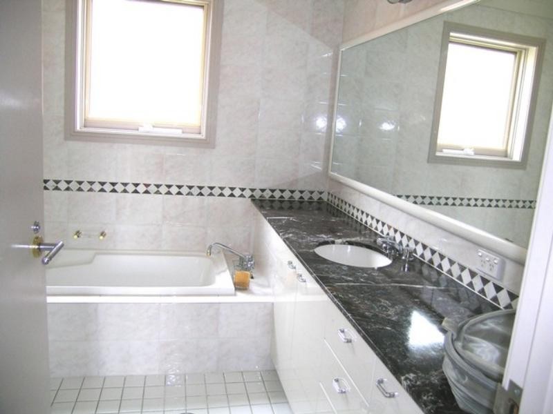 85 Brompton Rd, Kensington NSW 2033