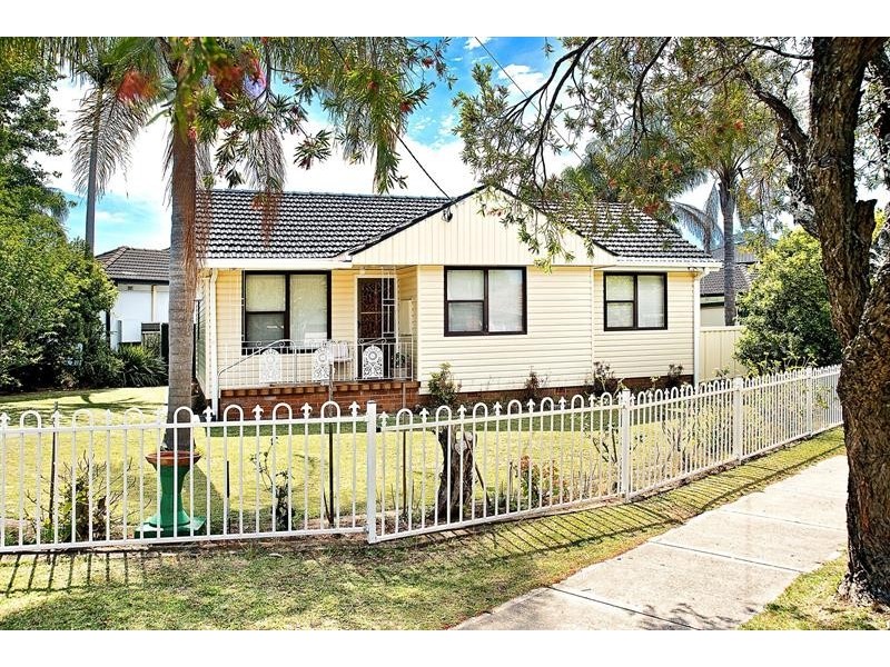 2 Hilda St, Bass Hill NSW 2197