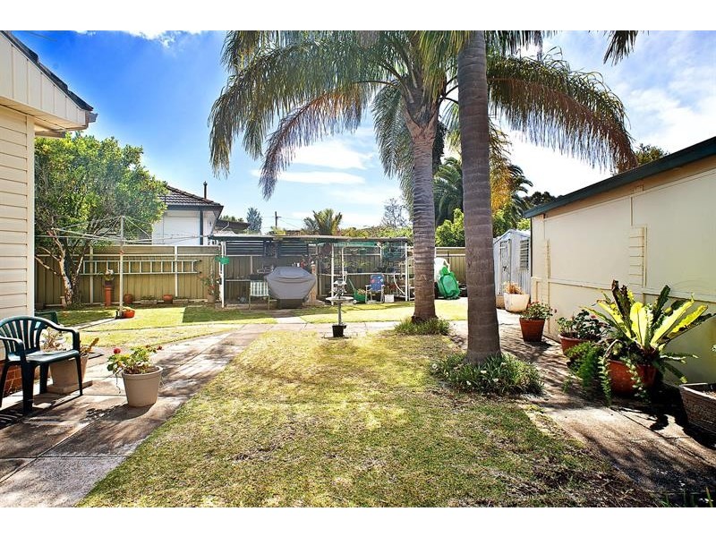 2 Hilda St, Bass Hill NSW 2197