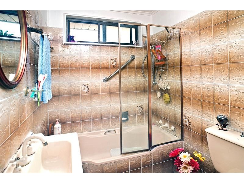 2 Hilda St, Bass Hill NSW 2197