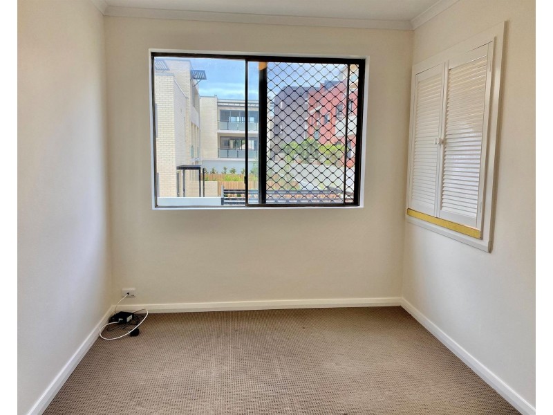 13/66 Penkivil Street, Bondi NSW 2026