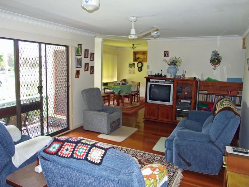 9 MacPherson Cres, Grafton NSW 2460