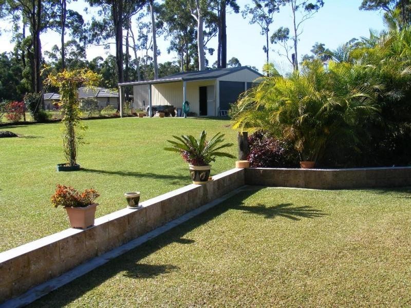 2 Anzac Pde, Gulmarrad NSW 2463