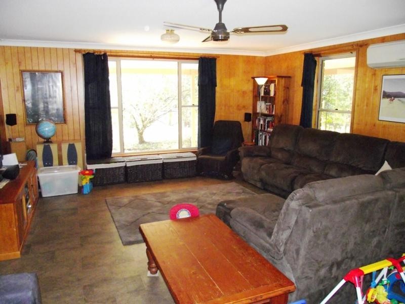 4 Middle Creek Rd, Grafton NSW 2460