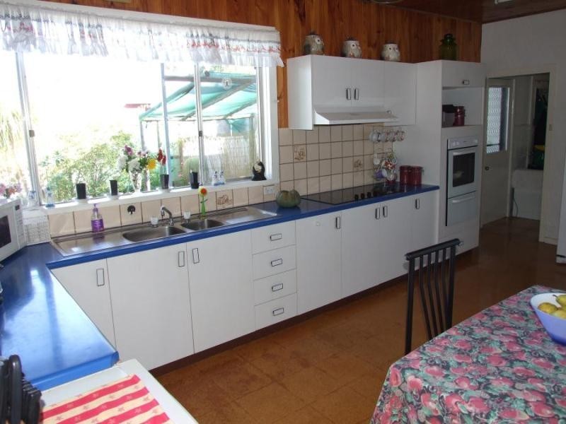 35 Railway Pde, Gravesend NSW 2401