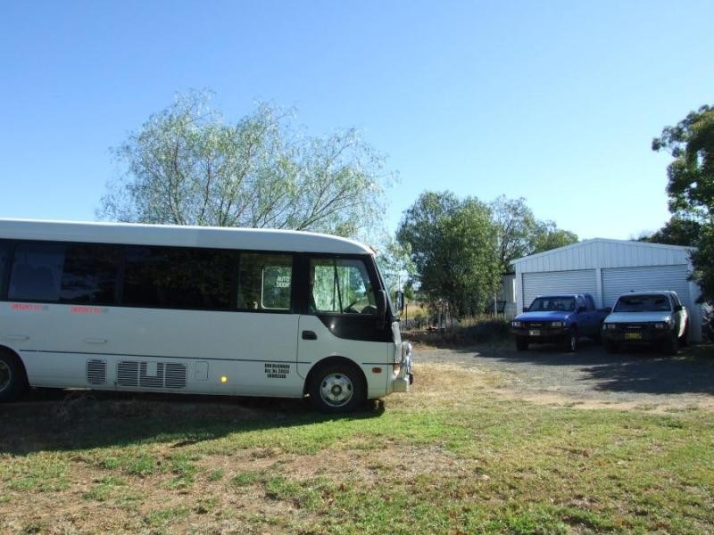 35 Railway Pde, Gravesend NSW 2401