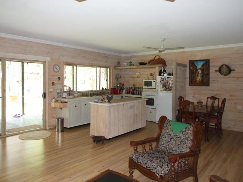1 Maddison Pl, Waterview Heights NSW 2460