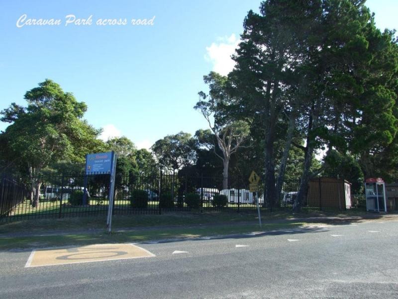 4A Young St, Iluka NSW 2466