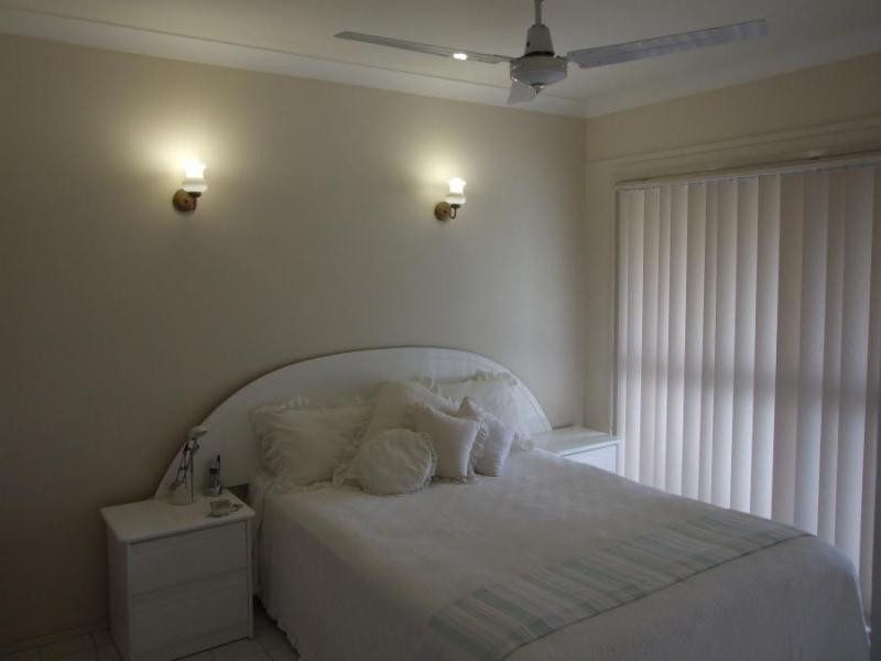 66 Mallawa Dr, Palm Beach QLD 4221