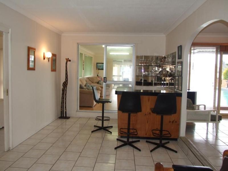 66 Mallawa Dr, Palm Beach QLD 4221