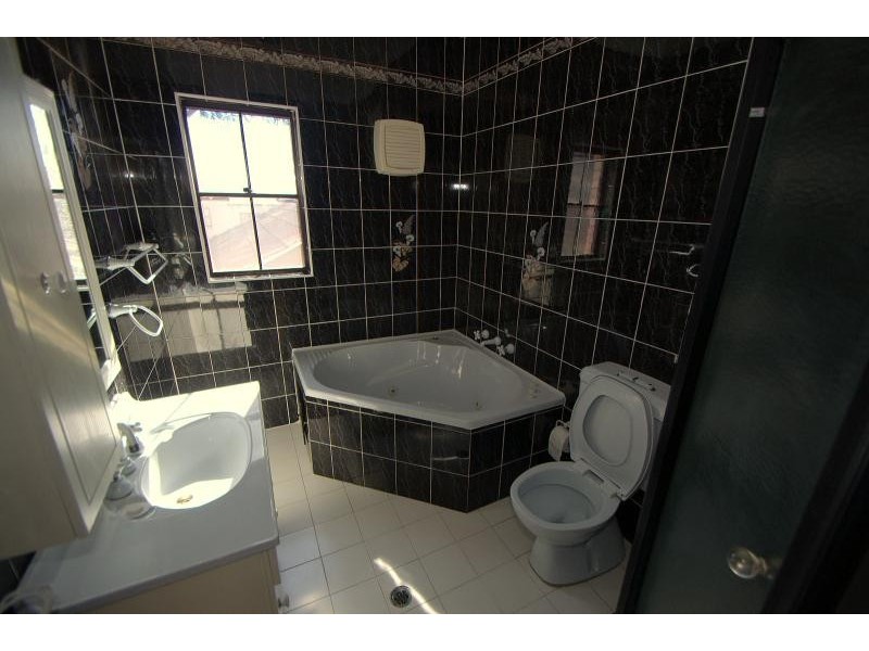 5 Bon Accord Ave, Bondi Junction NSW 2022