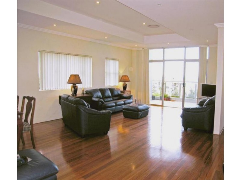 26/30-34 Penkivil St, Bondi NSW 2026