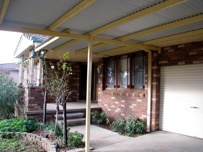 98 Ryall St, Canowindra NSW 2804