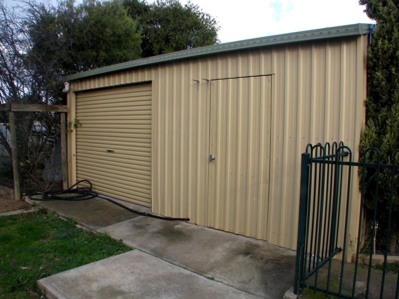 98 Ryall St, Canowindra NSW 2804