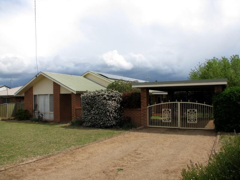51 Mills St, Canowindra NSW 2804