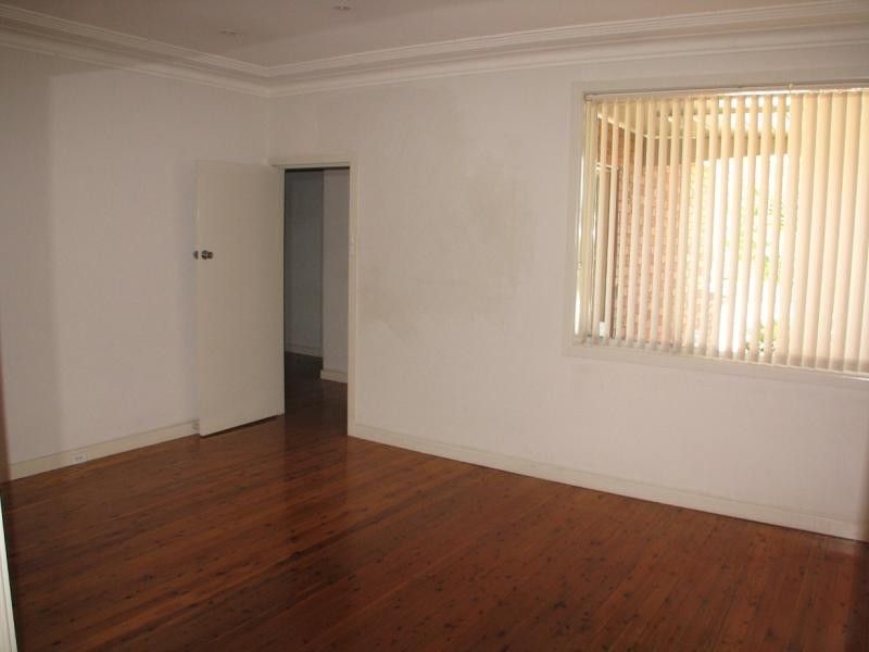 46 Thames St, Merrylands West NSW 2160