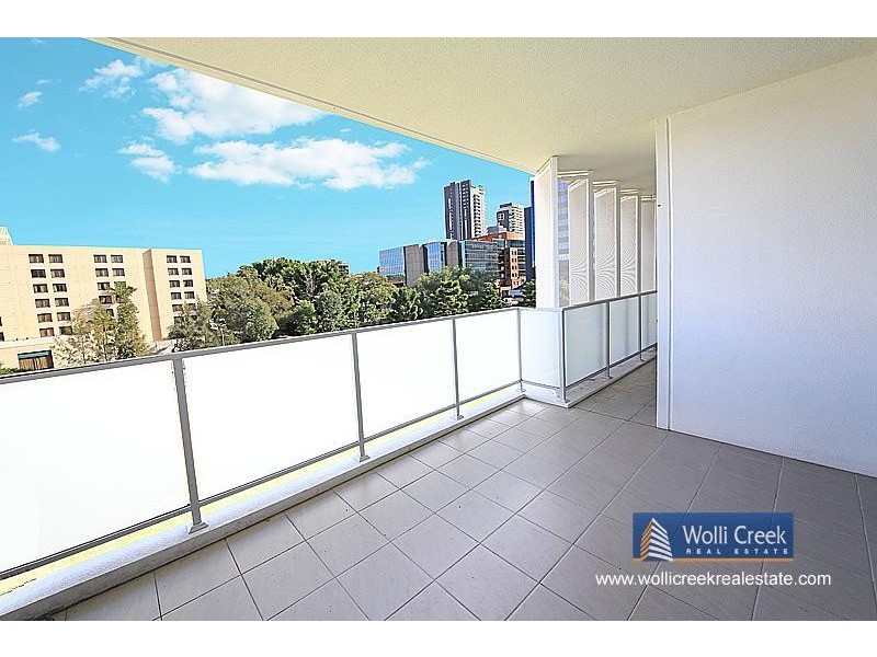 301/25 Cowper St, Parramatta NSW 2150