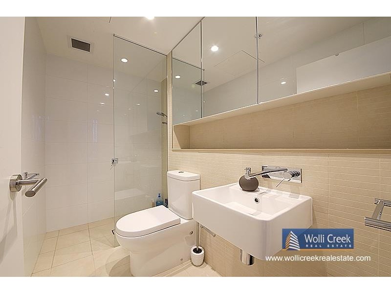 B105/6 Discovery Point  Pl, Wolli Creek NSW 2205