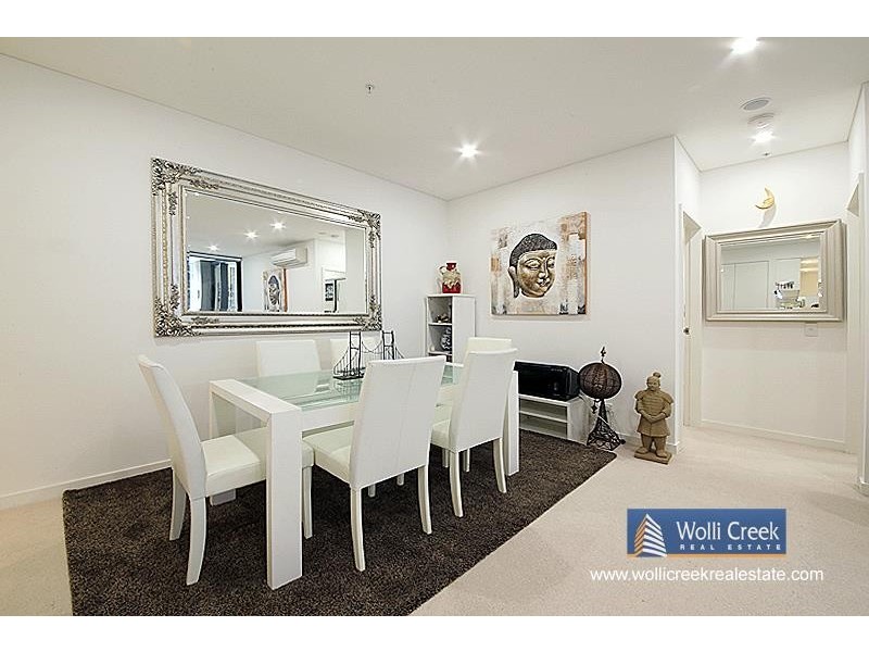 102/6 Discovery Point Pl, Wolli Creek NSW 2205