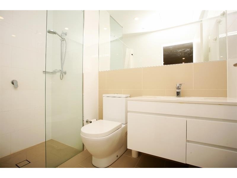 708/2 Discovery point  Pl, Wolli Creek NSW 2205