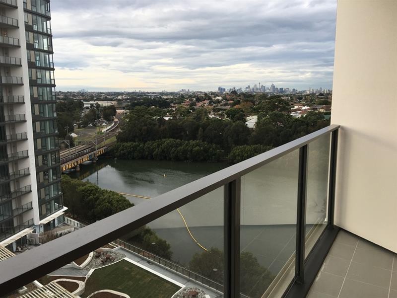 2 Chisholm St, Wolli Creek NSW 2205