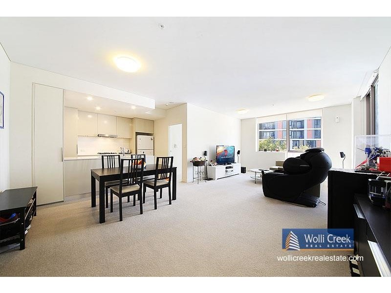 304/2 Discovery Point Pl, Wolli Creek NSW 2205