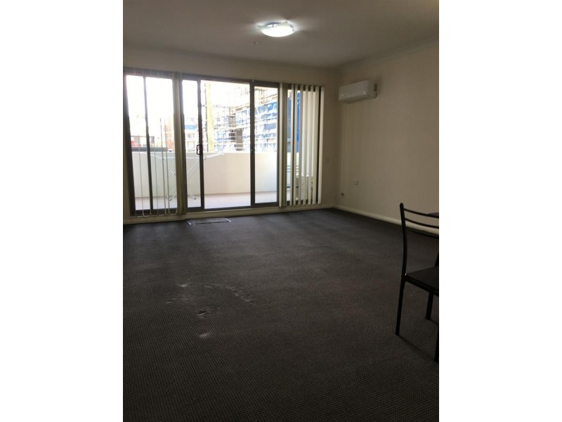 70/1 Browne  Pde, Warwick Farm NSW 2170