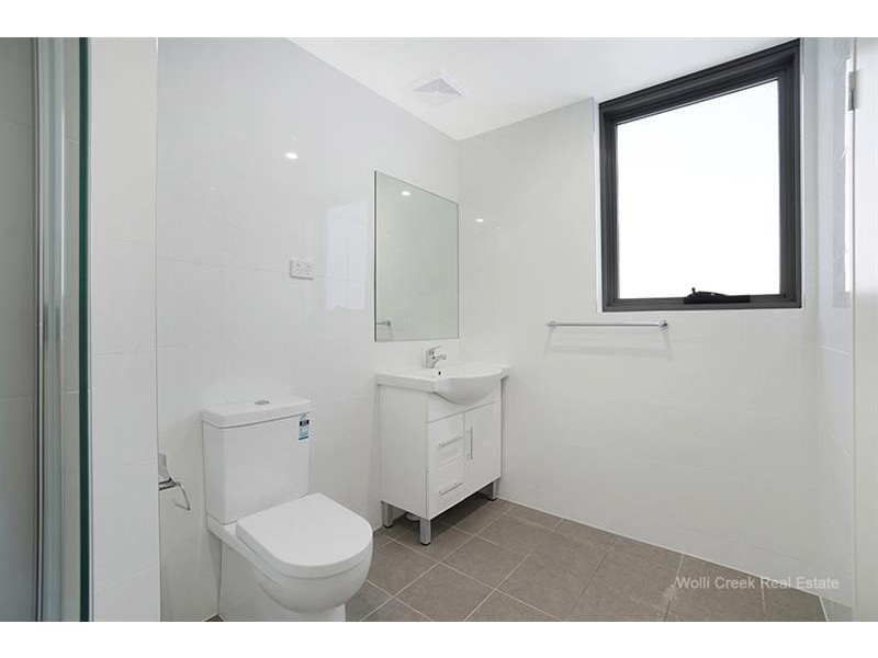 32/1 Browne Pde, Warwick Farm NSW 2170