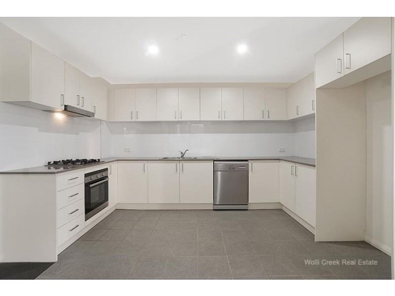 70/1 Browne Parade, Warwick Farm NSW 2170