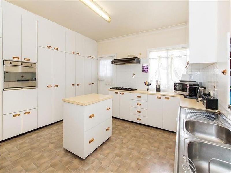 16 Segenhoe  Street, Arncliffe NSW 2205