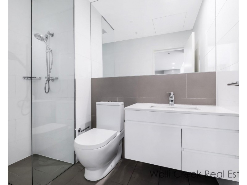 608/2 Discovery Point Place, Wolli Creek NSW 2205