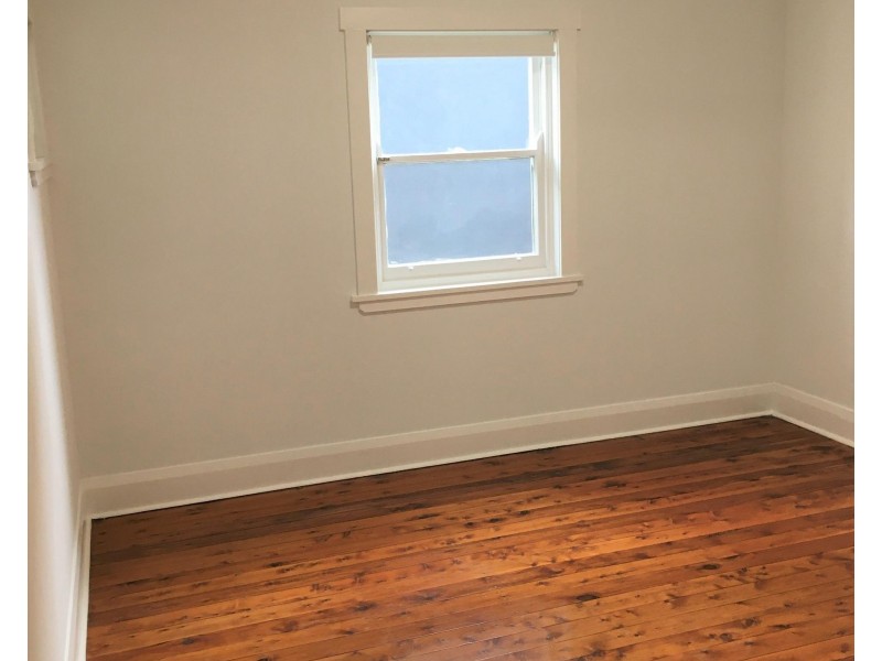 4 Collingwood Avenue, Earlwood NSW 2206