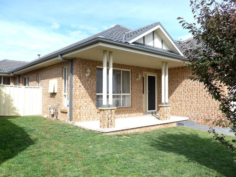 66 Kearneys Dr, Orange NSW 2800