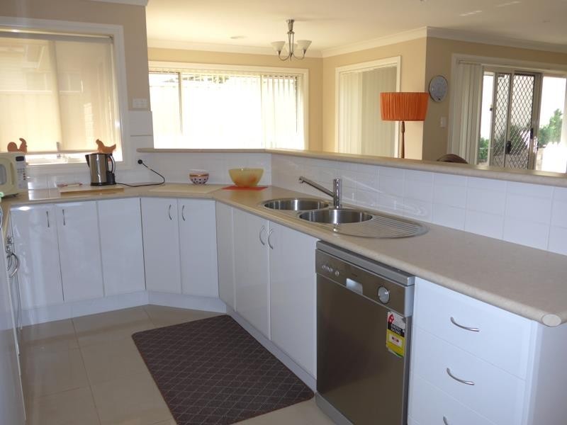 66 Kearneys Dr, Orange NSW 2800