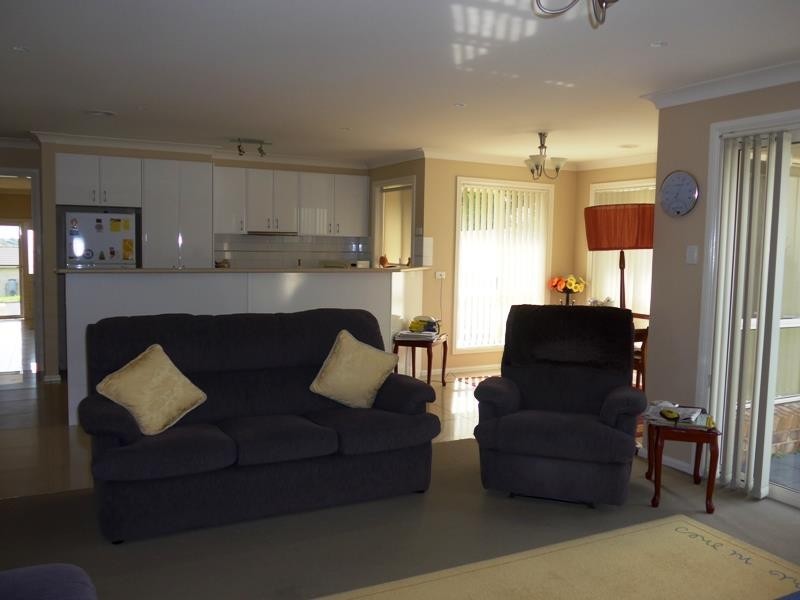 66 Kearneys Dr, Orange NSW 2800