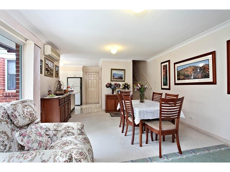 2/3A Werona St, Pennant Hills NSW 2120