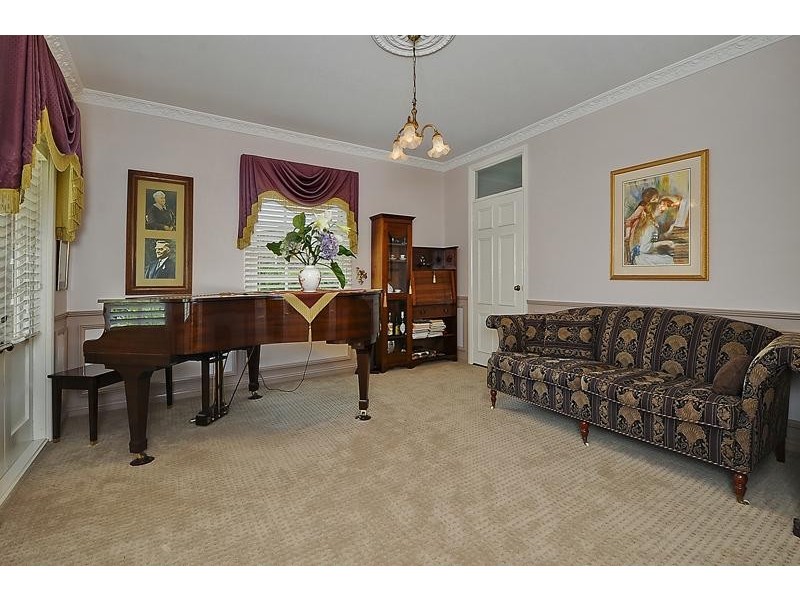 4 Rosewood Pl, Cherrybrook NSW 2126