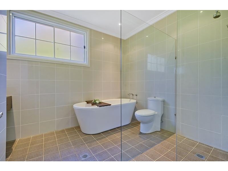 48 New Farm Rd, West Pennant Hills NSW 2125