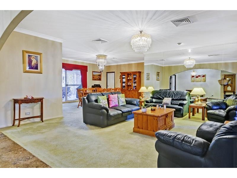 35 Rosewood Pl, Cherrybrook NSW 2126