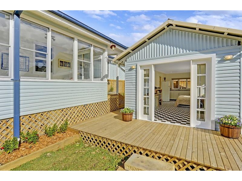 8 Tillock St, Thornleigh NSW 2120