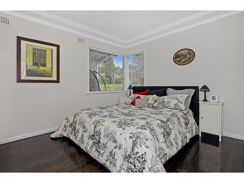 8 Tillock St, Thornleigh NSW 2120