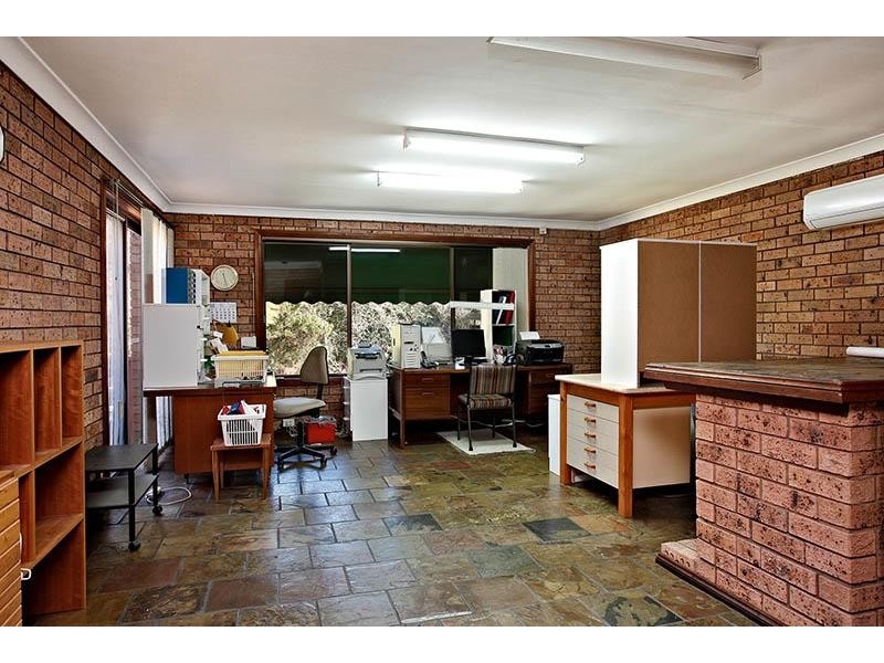 6 Thompson Cl, West Pennant Hills NSW 2125