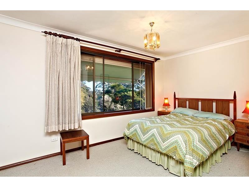 6 Thompson Cl, West Pennant Hills NSW 2125