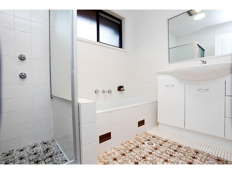 8 Loftus Rd, Pennant Hills NSW 2120