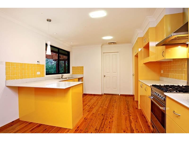 8 Loftus Rd, Pennant Hills NSW 2120