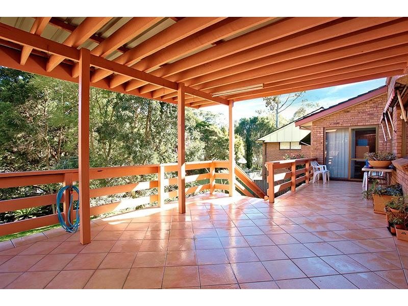 6 Thompson Cl, West Pennant Hills NSW 2125