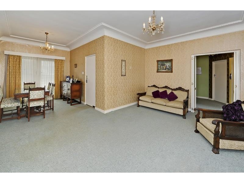 9 Hall St, West Ryde NSW 2114