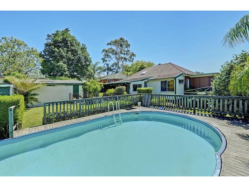 2 Pomona St, Pennant Hills NSW 2120